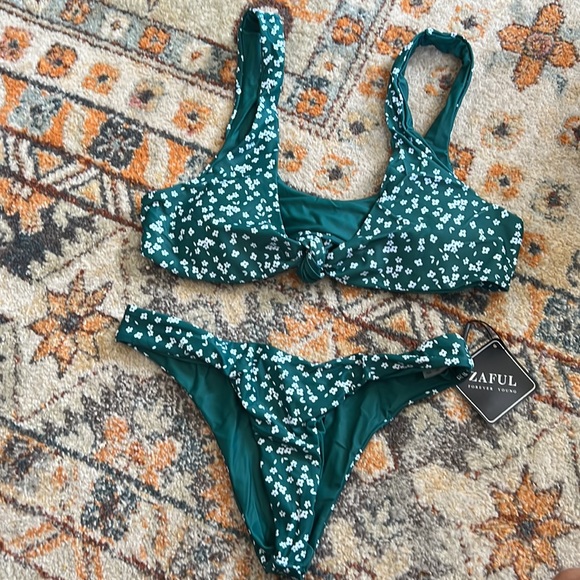 NWT Zaful Floral Knotted Bikini Swim Suit - Picture 1 of 7